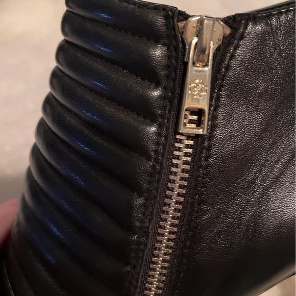 *SOLD* GORGEOUS! Black Leather Booties 8 1/2 - Picture 4 of 11